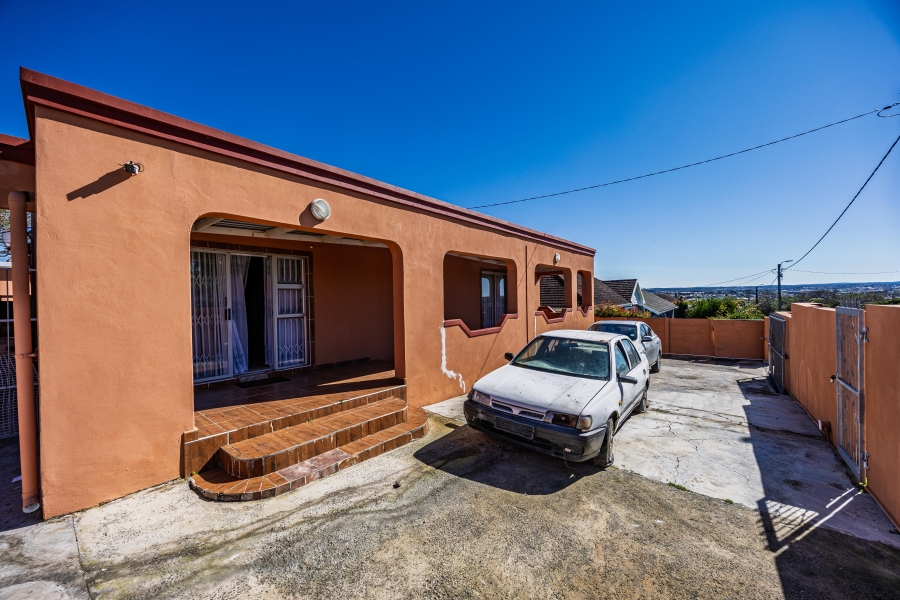 10 Bedroom Property for Sale in Greenfields Eastern Cape